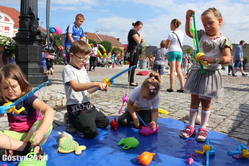 Pirackie zabawy na gostyńskim rynku
