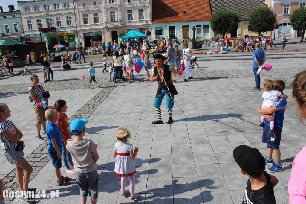Pirackie zabawy na gostyńskim rynku