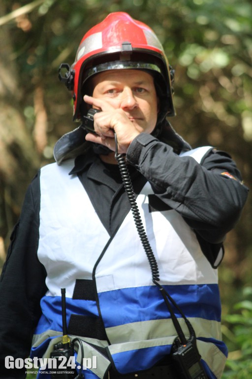Kilka zastępów walczyło z ogniem