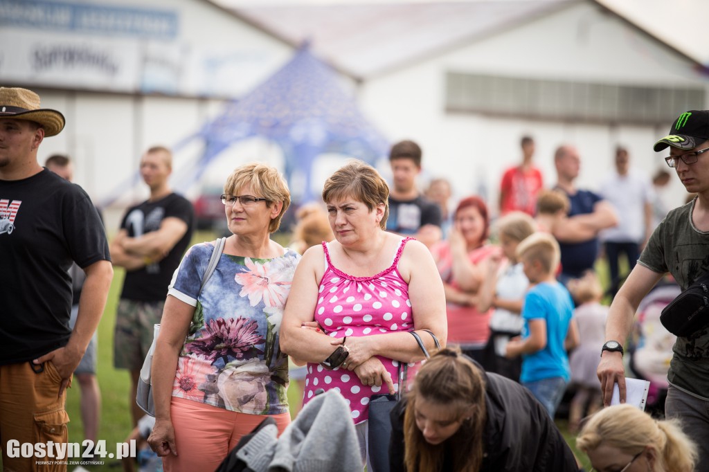 Nie tylko pasjonaci wsparli Julkę