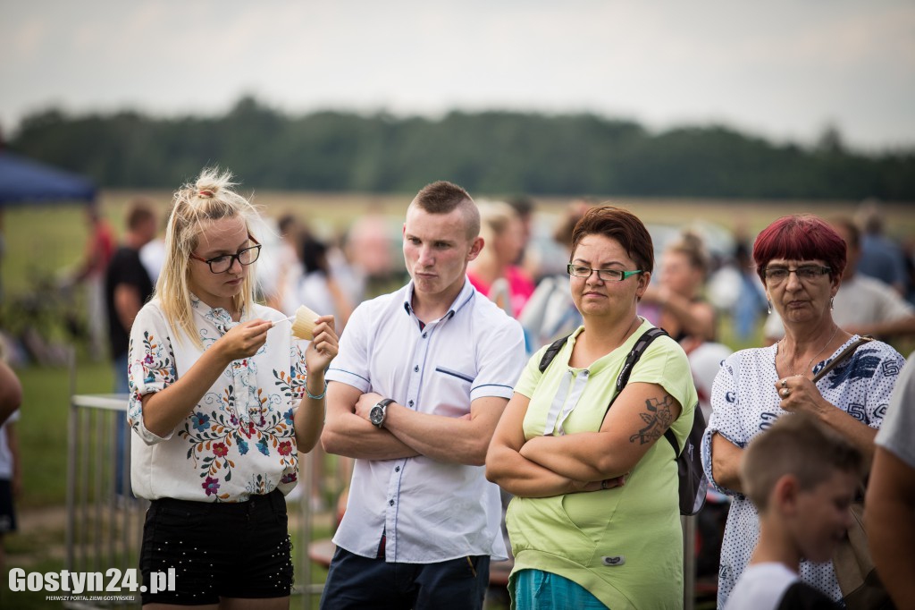 Nie tylko pasjonaci wsparli Julkę