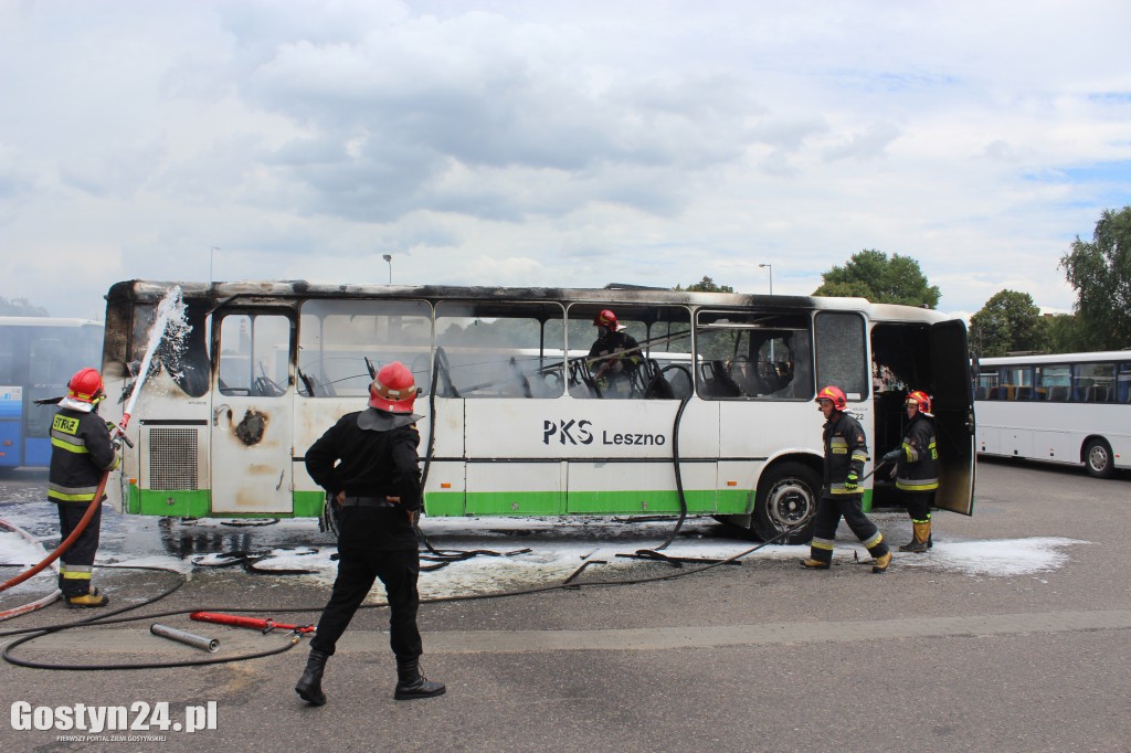 Na dworcu PKS w Gostyniu spłonął autobus
