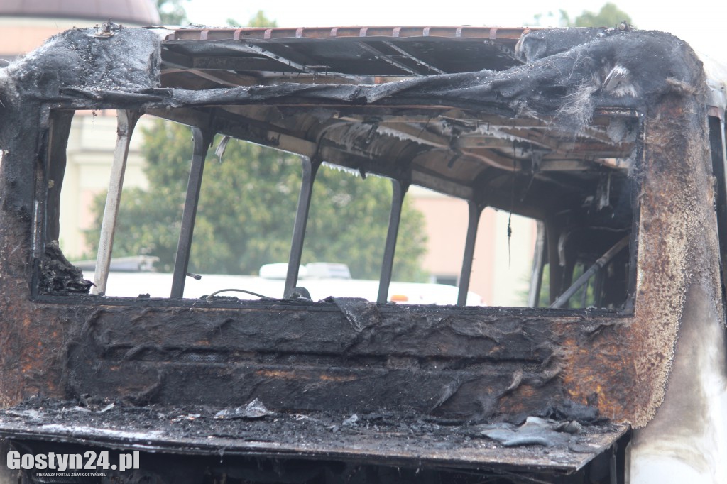 Na dworcu PKS w Gostyniu spłonął autobus