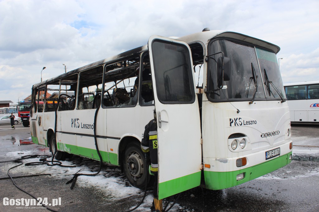 Na dworcu PKS w Gostyniu spłonął autobus