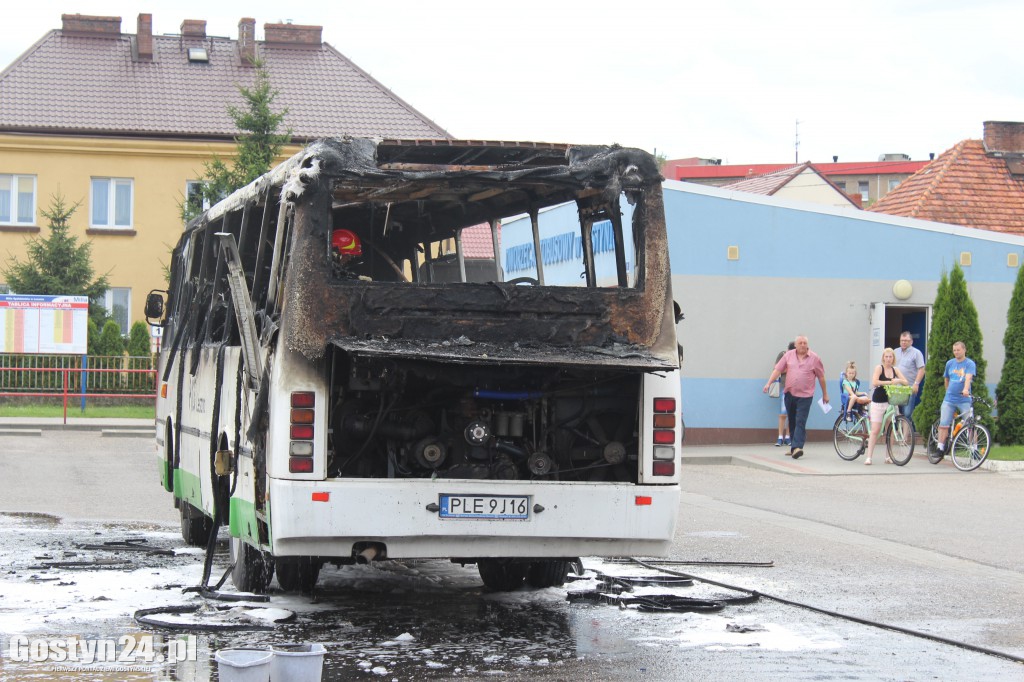 Na dworcu PKS w Gostyniu spłonął autobus