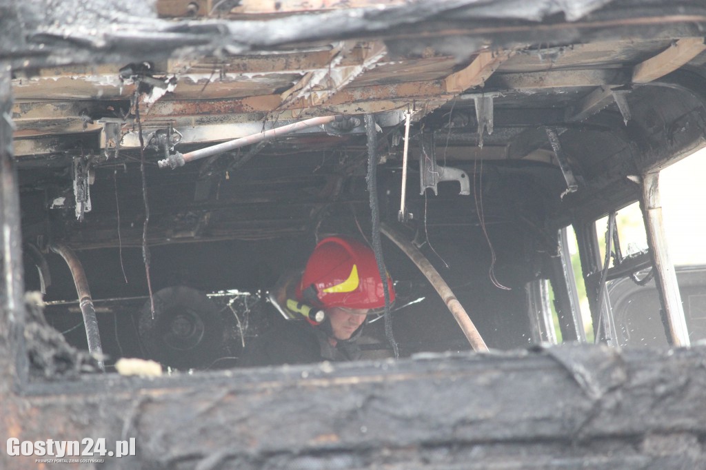 Na dworcu PKS w Gostyniu spłonął autobus
