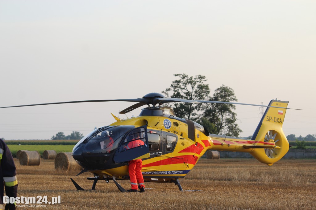 Spadł z dachu, wezwano helikopter LPR