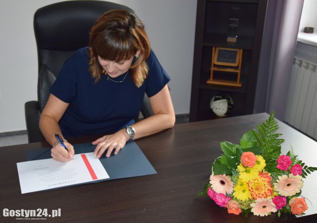 Były gratulacje, kwiaty i obowiązkowe ślubowanie