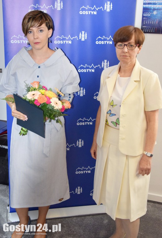 Były gratulacje, kwiaty i obowiązkowe ślubowanie