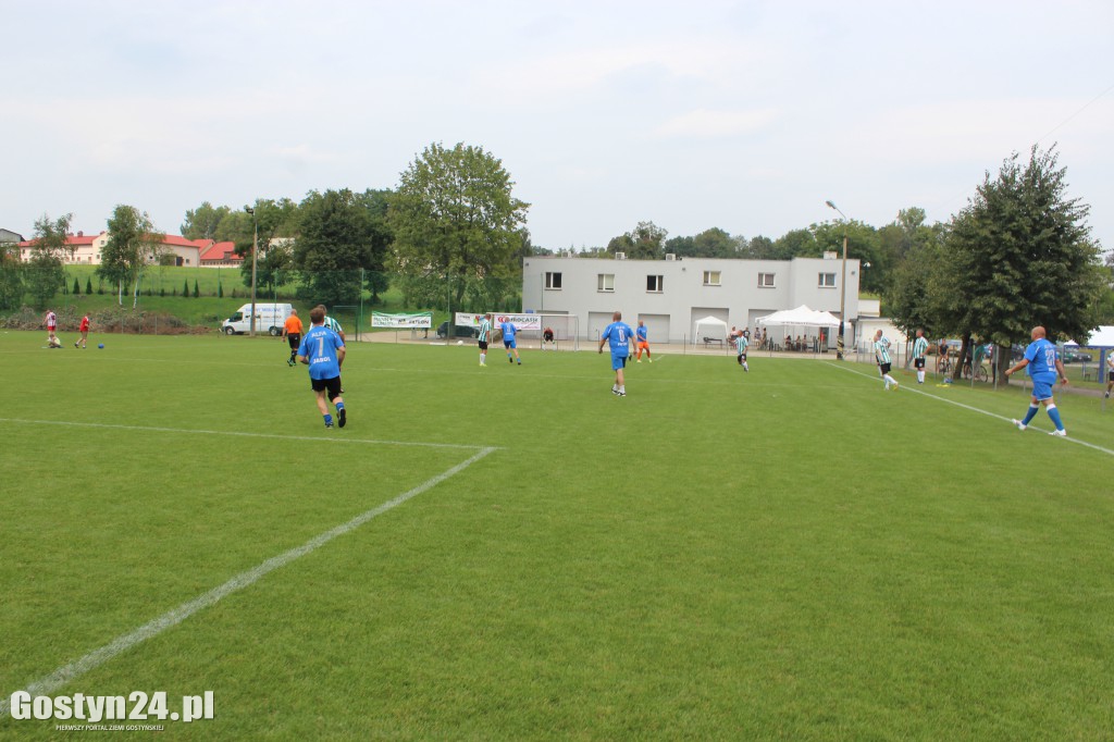 Piłkarze o wielkich sercach