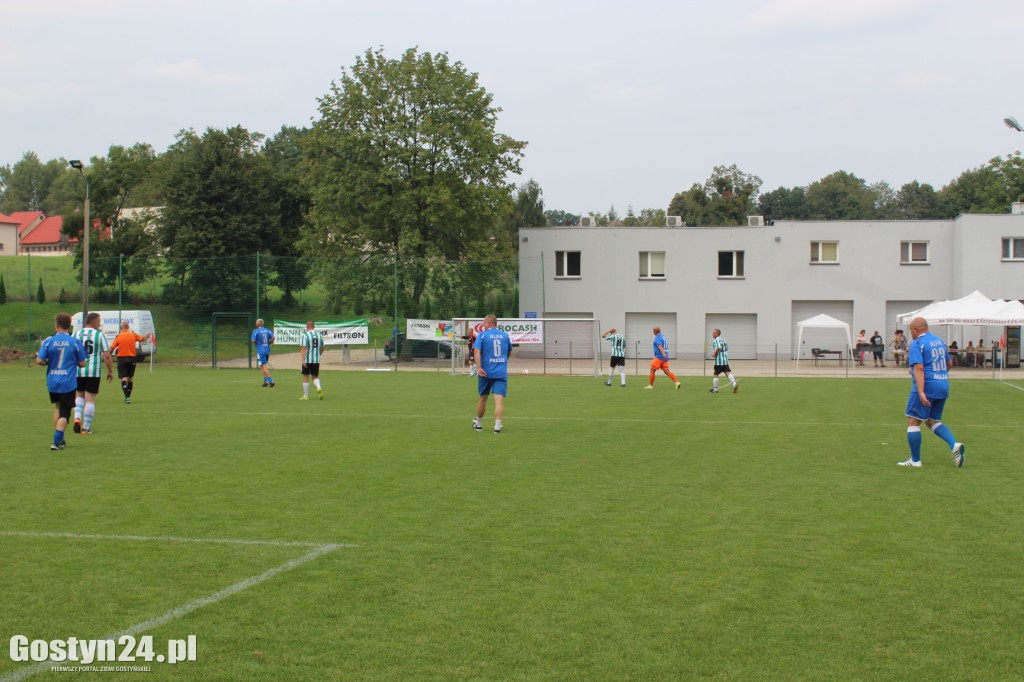 Piłkarze o wielkich sercach