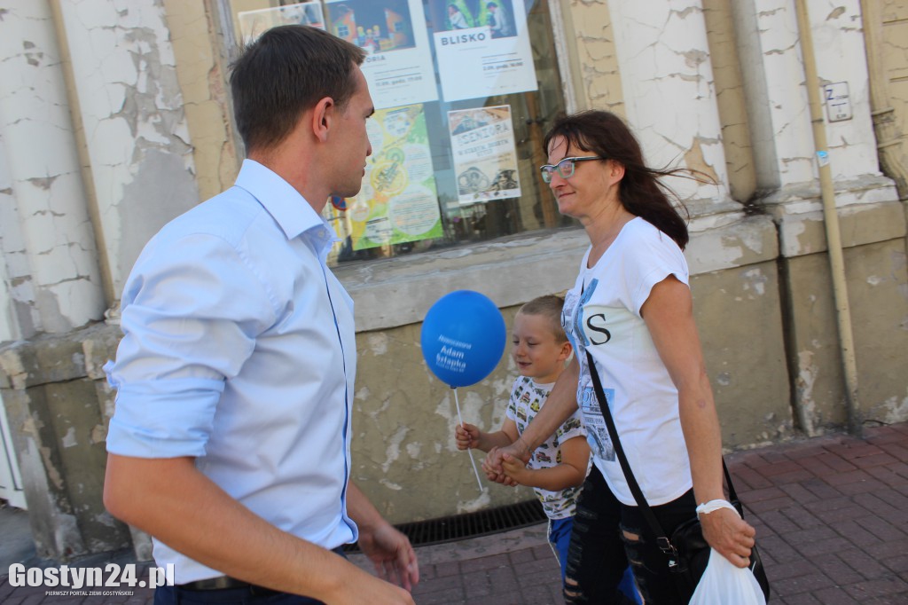 Poseł Adam Szłapka dyżurował w Gostyniu