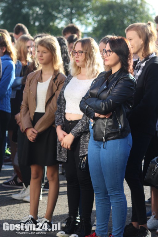 Uczniowie rozpoczęli nowy rok szkolny