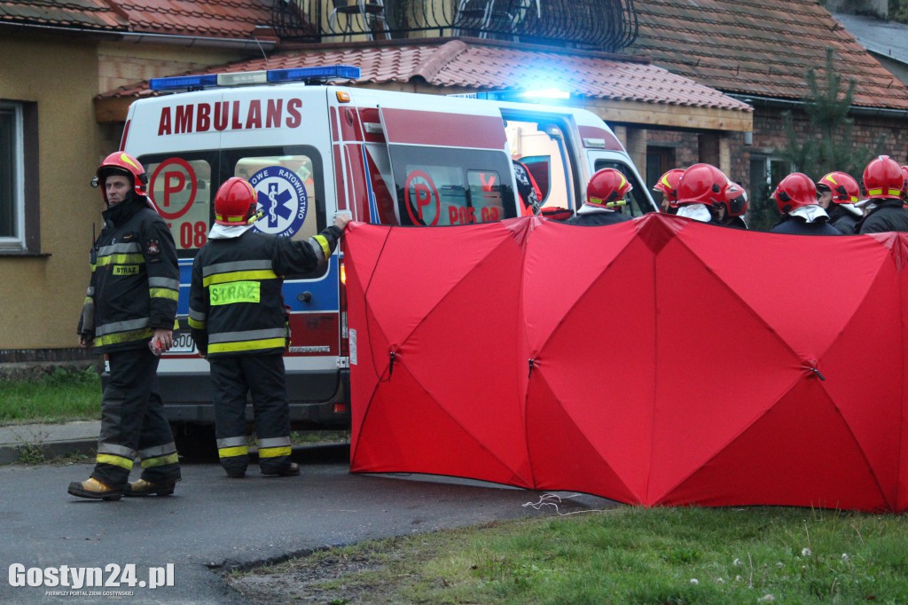 Mężczyzna spadł z drabiny i zginął
