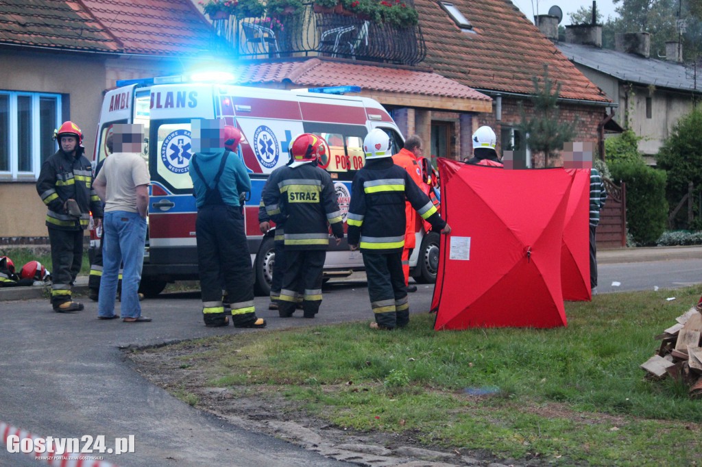 Mężczyzna spadł z drabiny i zginął