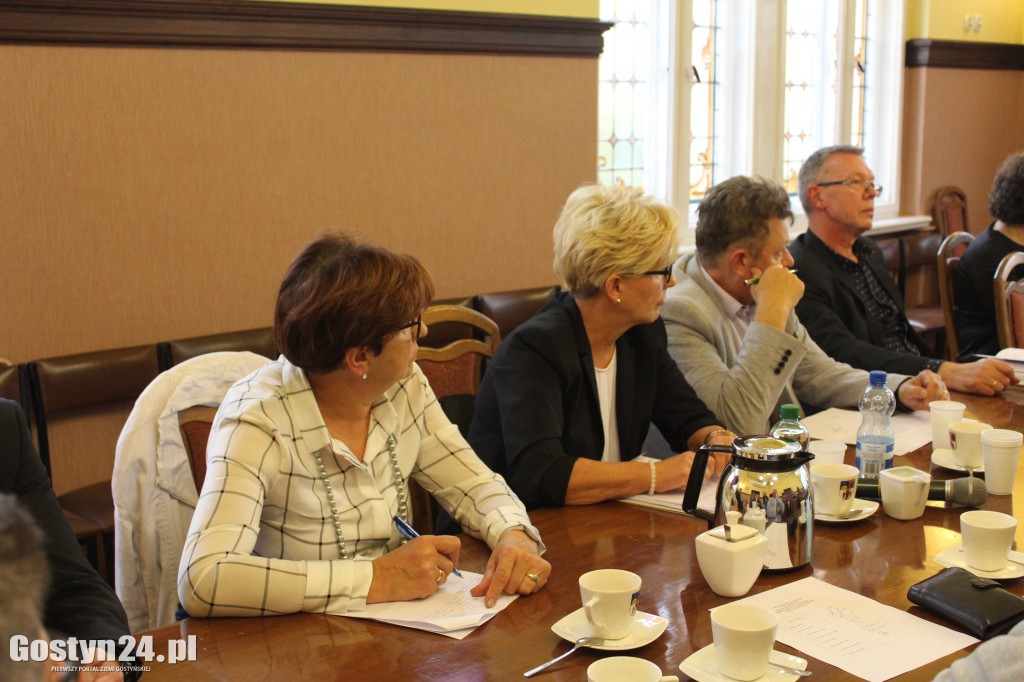 Samorządowcy błagają o pomoc lekarzy