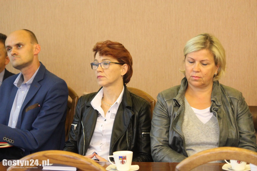 Samorządowcy błagają o pomoc lekarzy