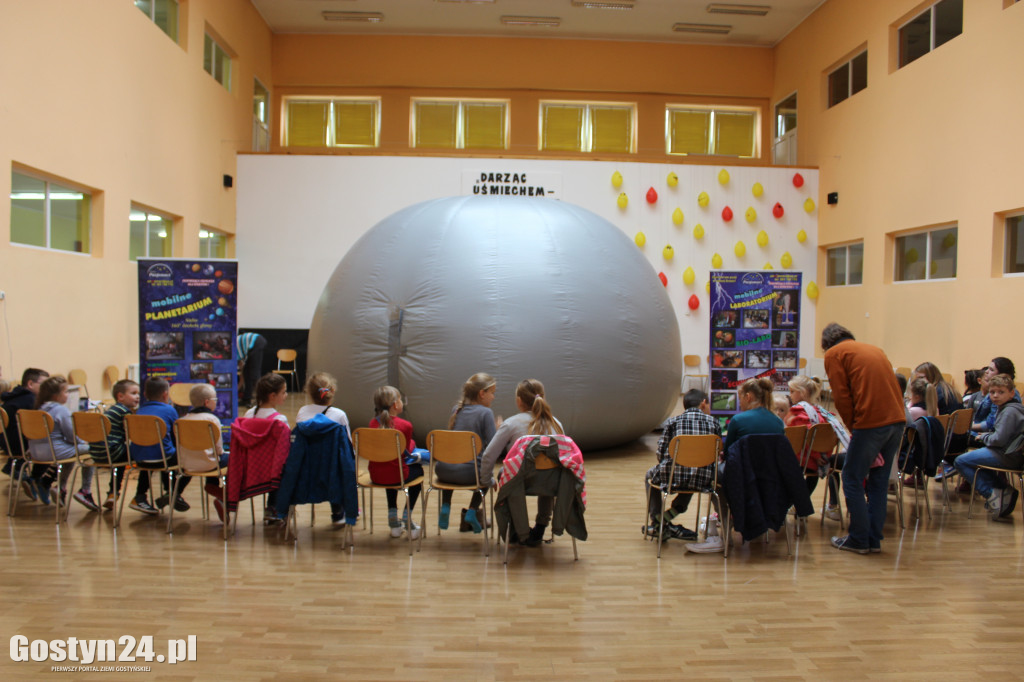Piknik naukowy w piaskowskiej podstawówce