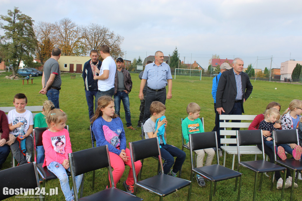 Otwarcie boiska do piłki plażowej w Strzelcach Wielkich