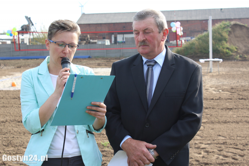 Otwarcie boiska do piłki plażowej w Strzelcach Wielkich
