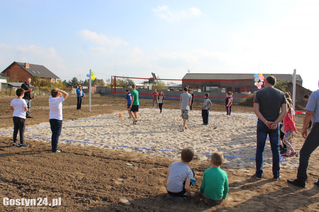 Otwarcie boiska do piłki plażowej w Strzelcach Wielkich