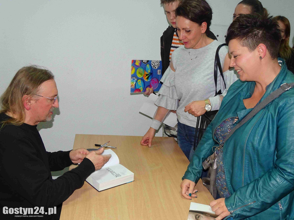 Marek Piekarczyk wystąpił w Pępowie