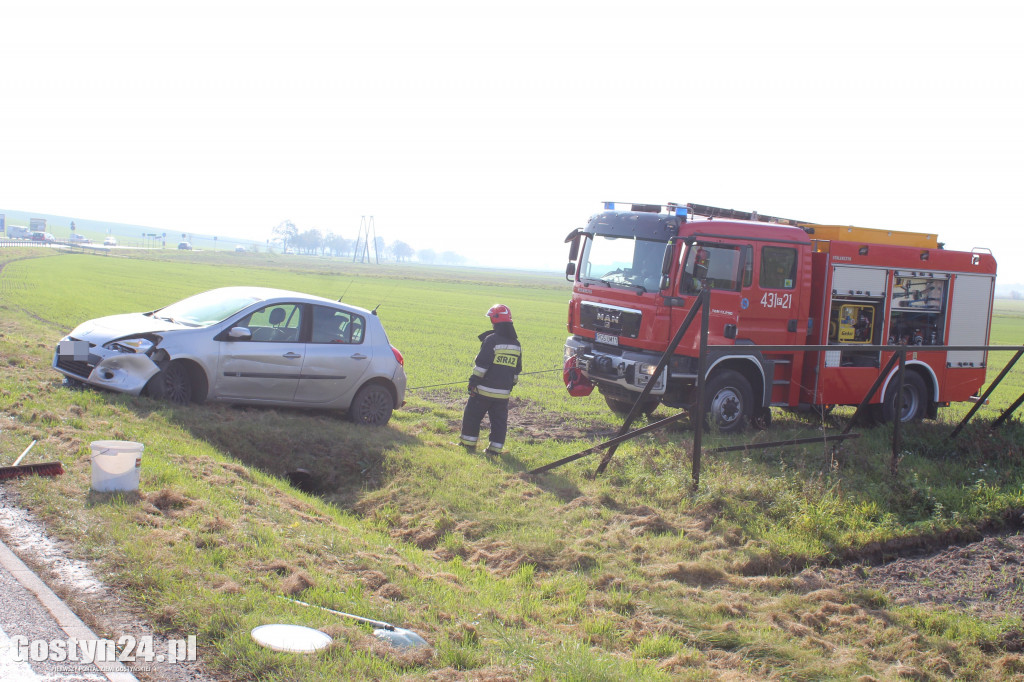 Zderzenie osobówek na drodze wojewódzkiej 434