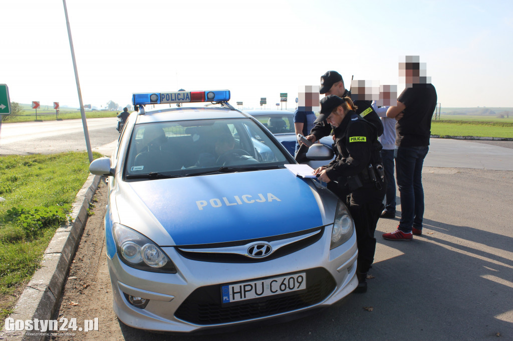 Zderzenie osobówek na drodze wojewódzkiej 434