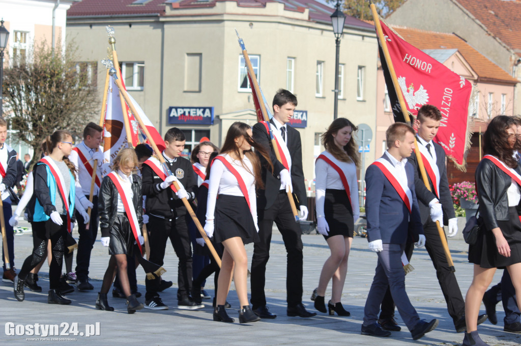 Manifestacja ku czci pomordowanych na gostyńskim rynku