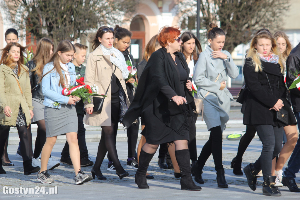 Manifestacja ku czci pomordowanych na gostyńskim rynku