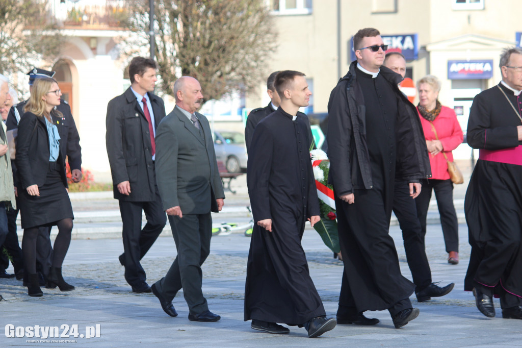 Manifestacja ku czci pomordowanych na gostyńskim rynku