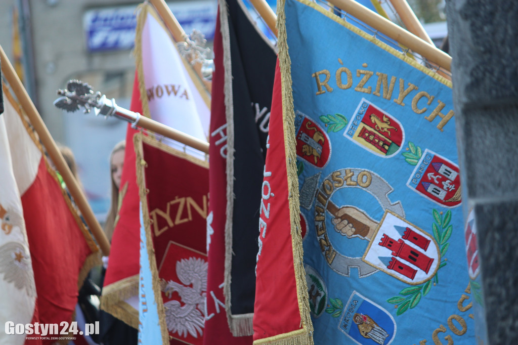 Manifestacja ku czci pomordowanych na gostyńskim rynku