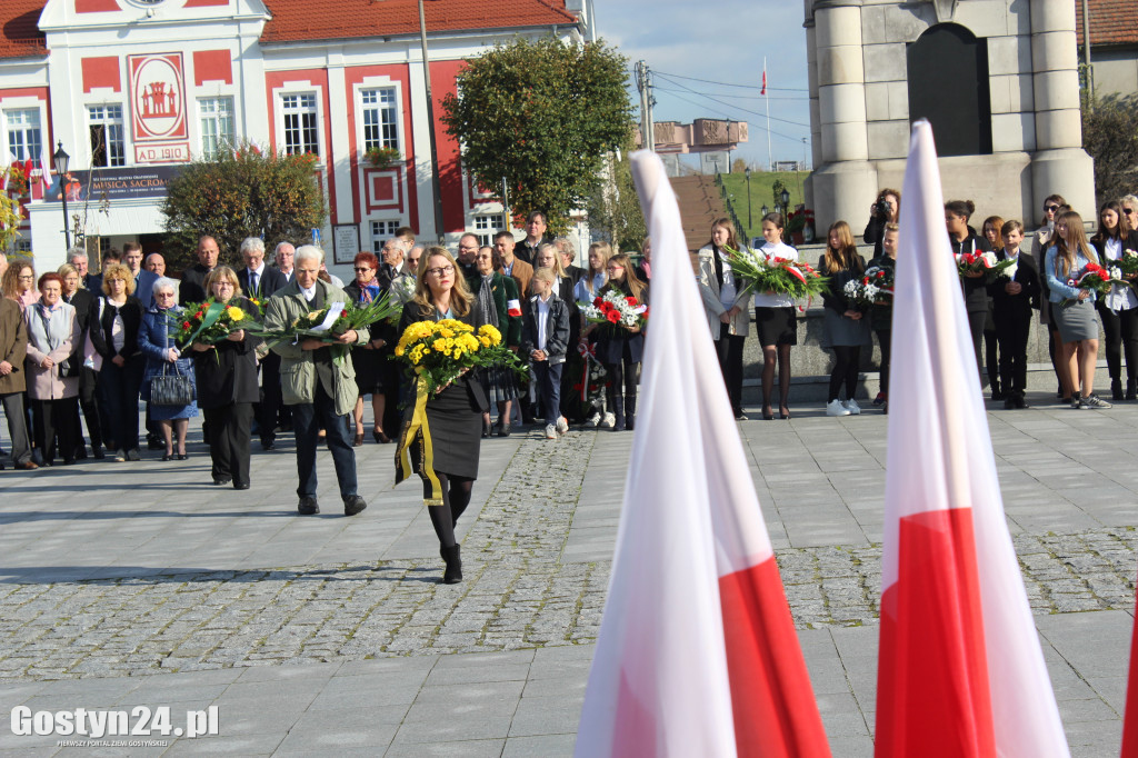Manifestacja ku czci pomordowanych na gostyńskim rynku