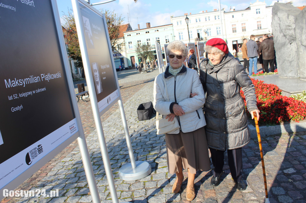 Manifestacja ku czci pomordowanych na gostyńskim rynku