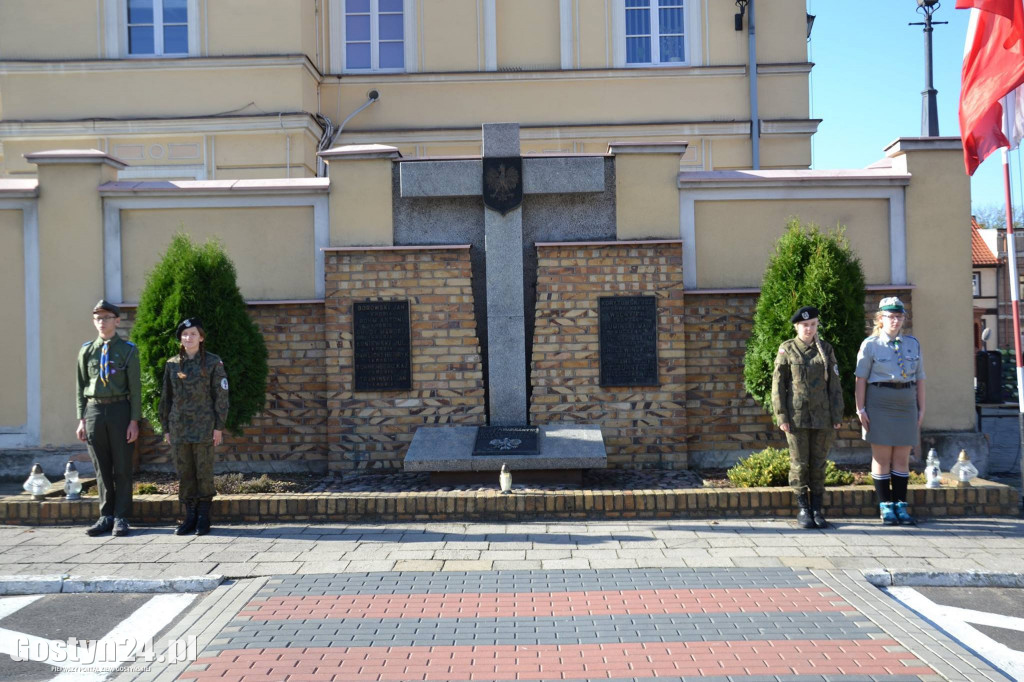 Upamiętnili rozstrzelanych na krobskim Rynku