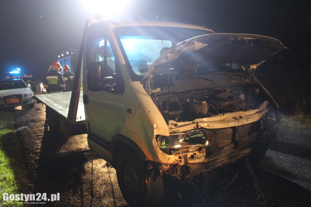 Zderzenie dwóch pojazdów na trasie Pogorzela-Gumienice