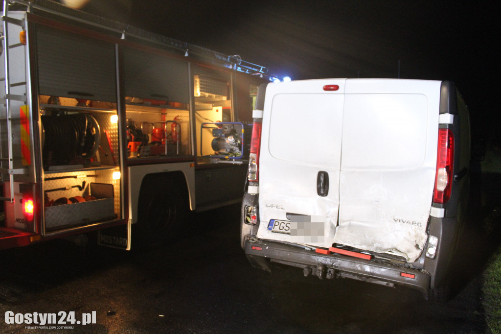 Zderzenie dwóch pojazdów na trasie Pogorzela-Gumienice