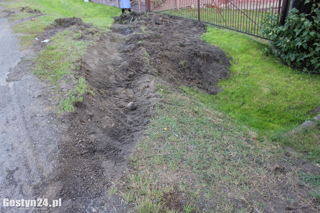 Kolizja tira na krajowej 12 w Piaskach