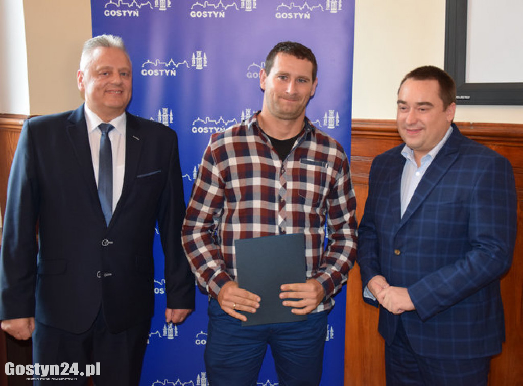 Stypendia dla gostyńskich sportowców