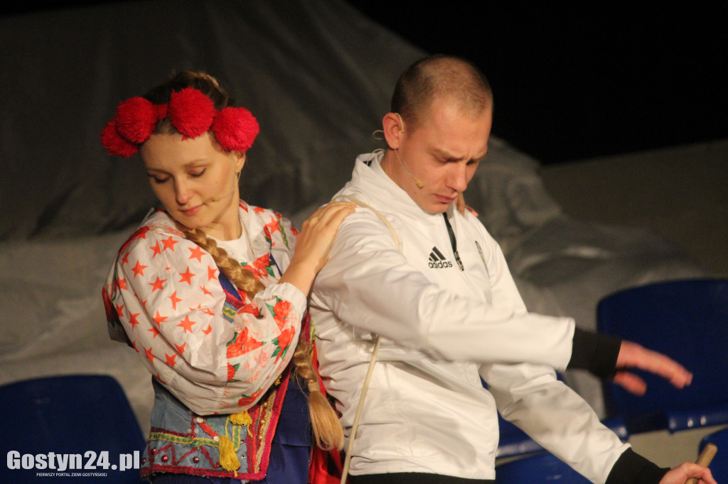 Spektakl Gniazdo na scenie gostyńskiego Hutnika