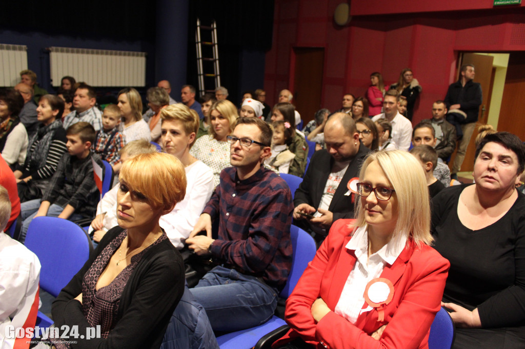 Przegląd Piosenki Patriotycznej w gostyńskim Hutniku