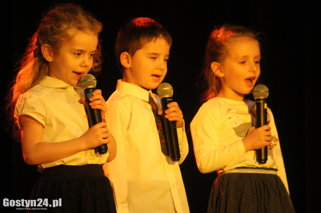 Przegląd Piosenki Patriotycznej w gostyńskim Hutniku