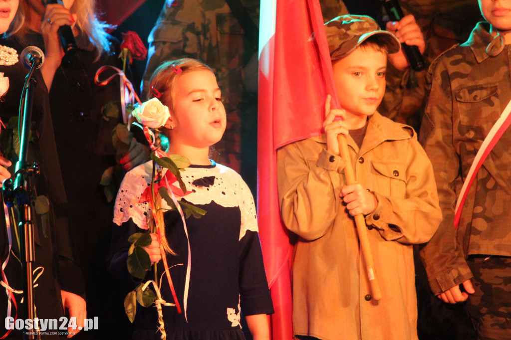 Przegląd Piosenki Patriotycznej w gostyńskim Hutniku