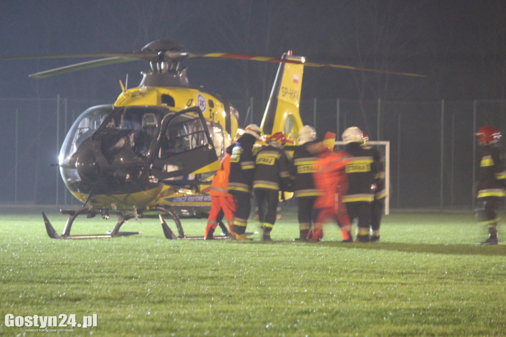 Helikopter LPR lądował na stadionie w Pępowie