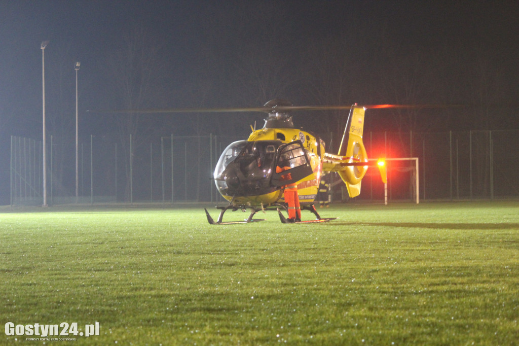Helikopter LPR lądował na stadionie w Pępowie