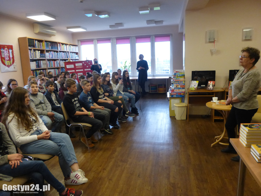 Spotkania Grażyny Bąkiewicz z młodzieżą