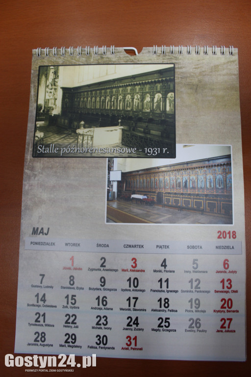Kalendarz przedstawiający gostyńską Farę