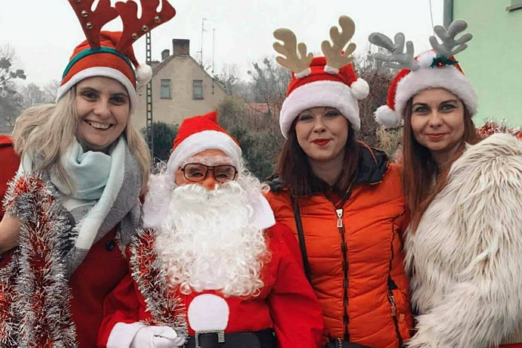 Dzieci z Zalesia odwiedził Święty Mikołaj