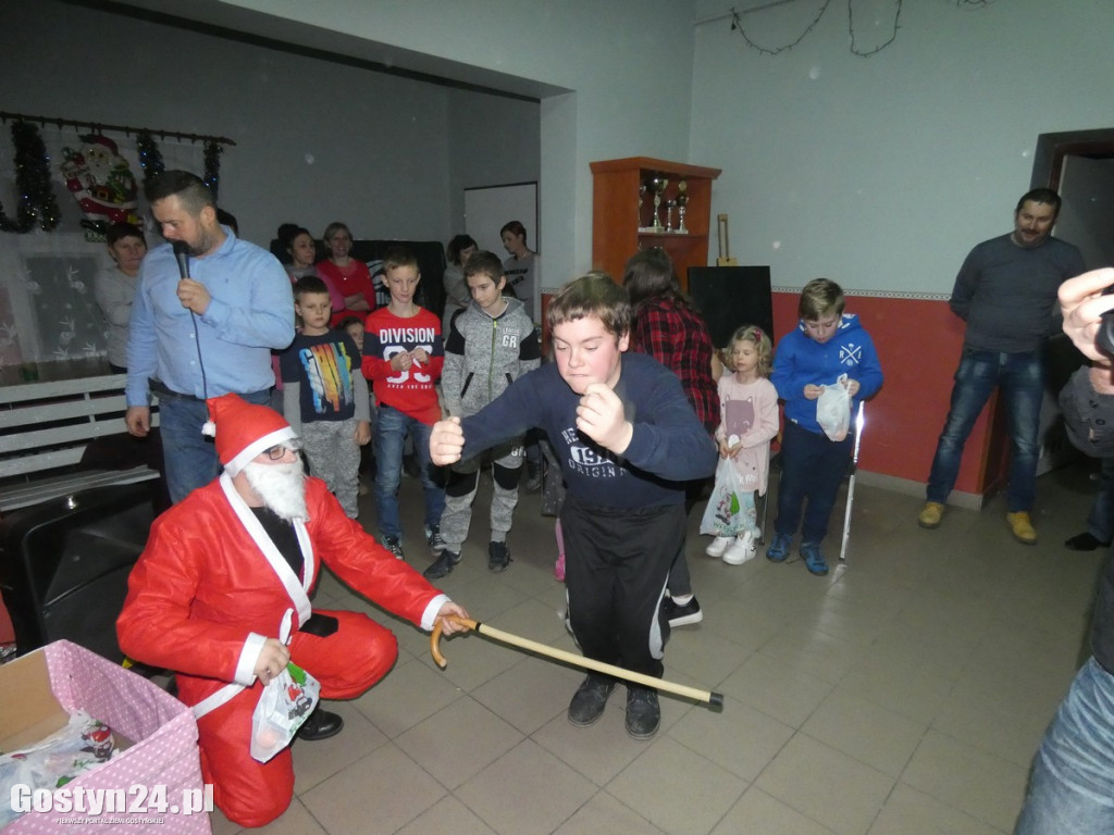 Św. Mikołaj z prezentami w Strzelcach Wielkich