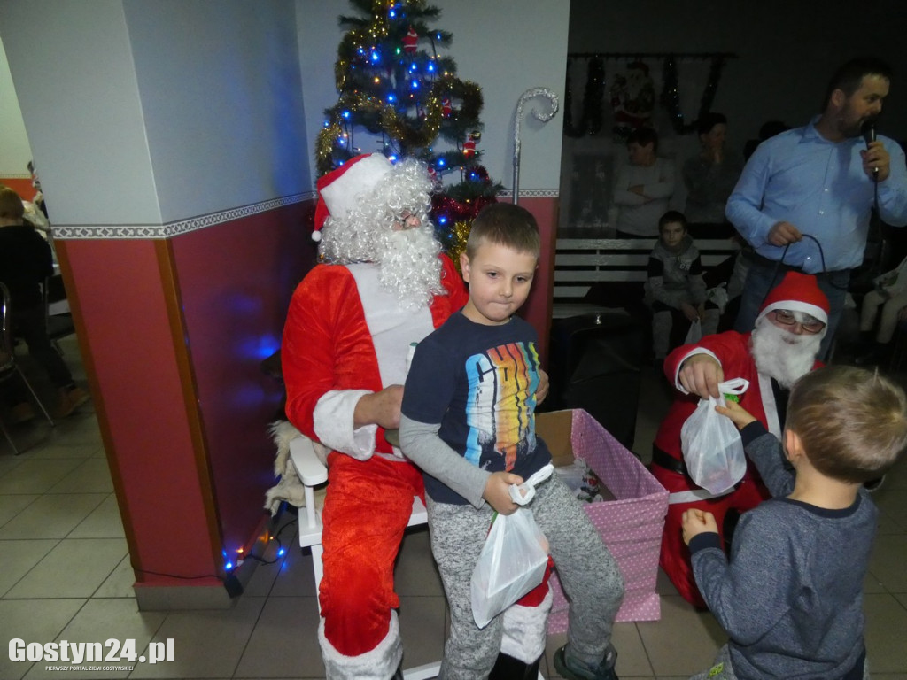Św. Mikołaj z prezentami w Strzelcach Wielkich